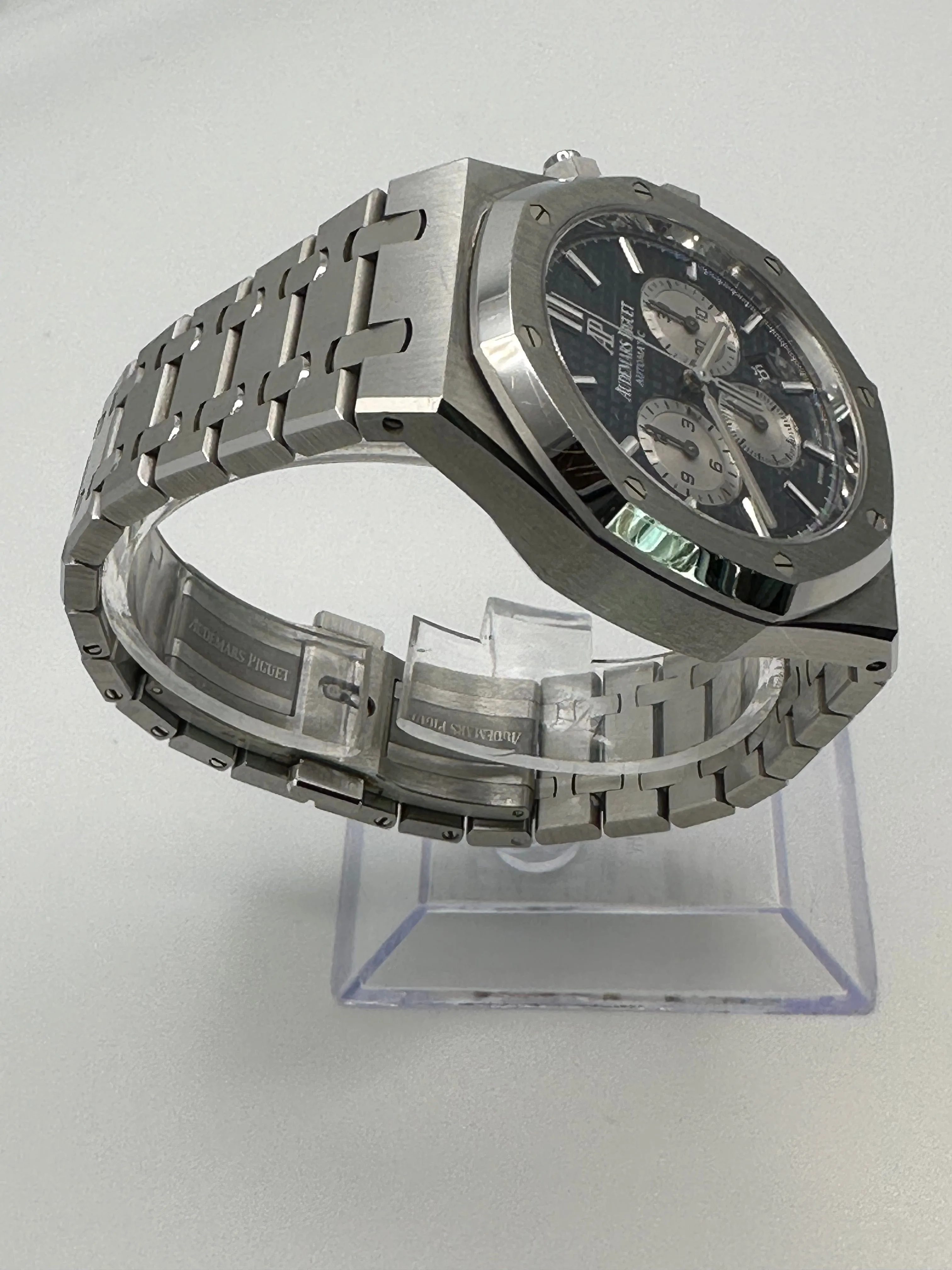 Audemars Piguet Royal Oak 26331ST.OO.1220ST.01 Selfwinding Chronograph Stainless Steel Blue Dial (2021)