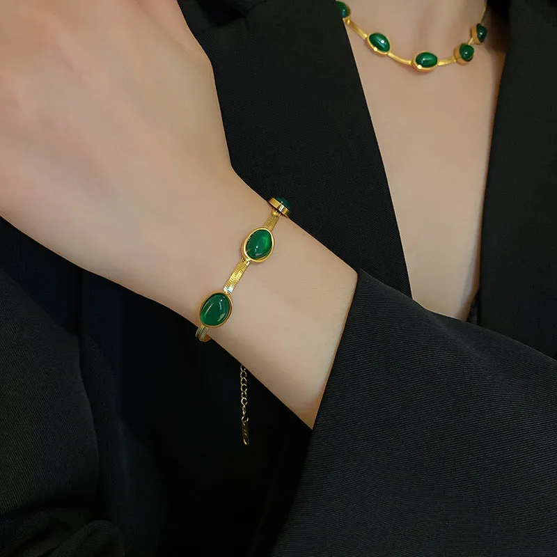 BohoBijou Green Stone Necklace - Fashion Jewelry Green Stone Crystal Snake Chain