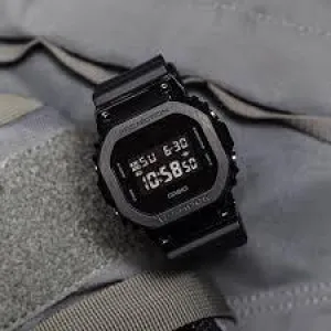 GM5600B-1 Digital (Black)