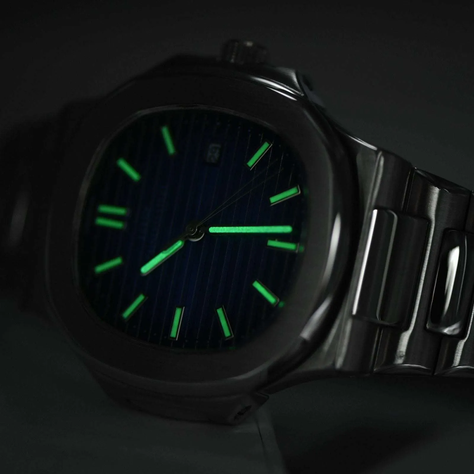 Lgxige Nautilus Quartz (Steel) Homage Watches