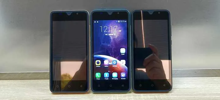 New Arrival AI Smart Android 8.1 هاتف ذكي جديد يعمل بنظام أندرويد