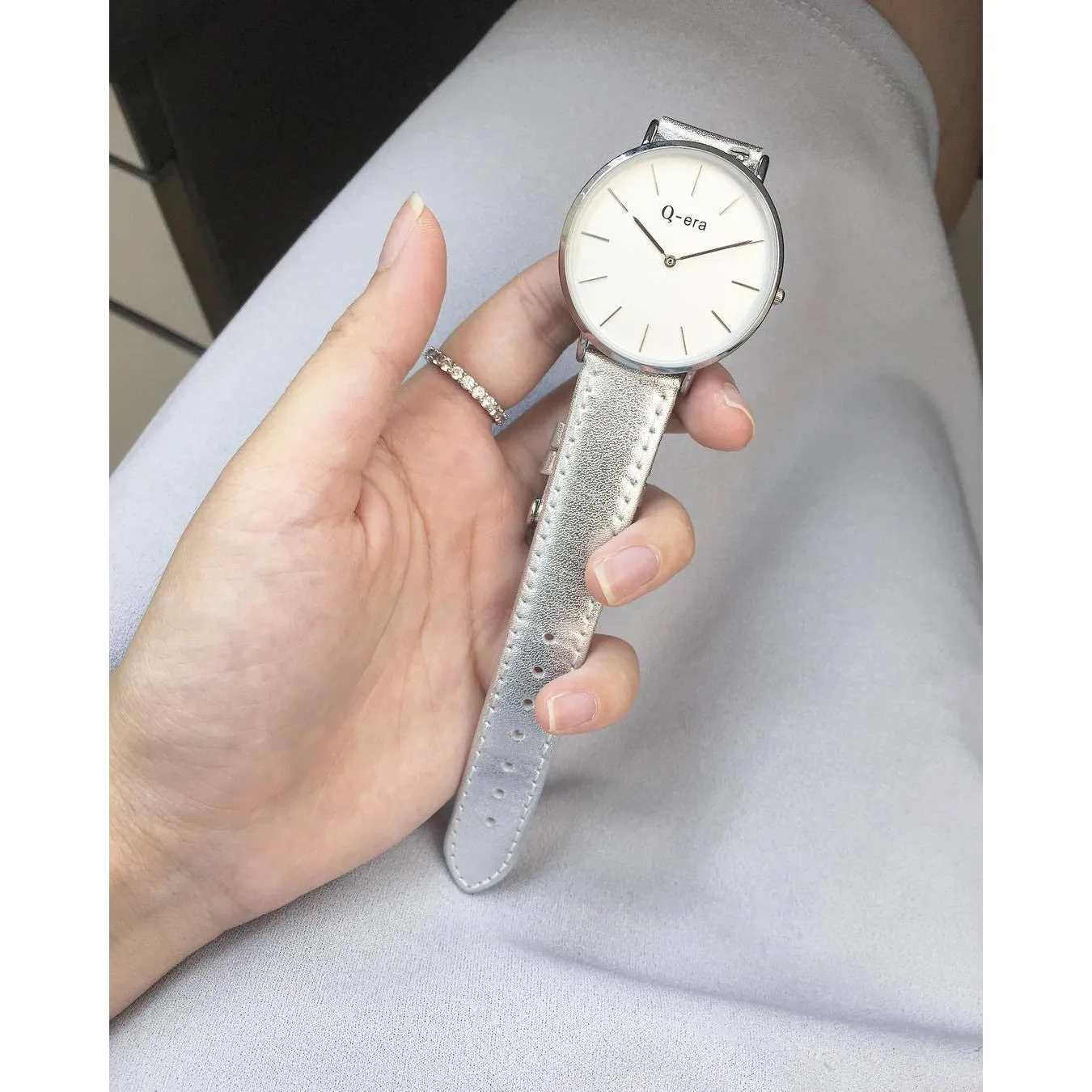 Q-era Metallic Silver Leather Women's Watch - QV2804-9