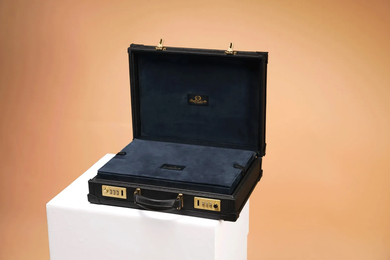 Watch Collector Case - Saffiano Black